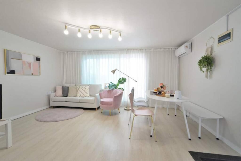 Lovely House Seoul Exterior photo